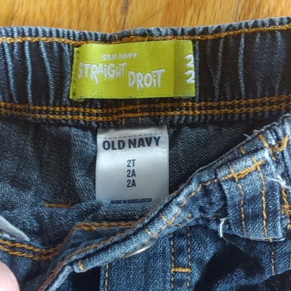 Old Navy 2t jeans - Picture 2 of 3